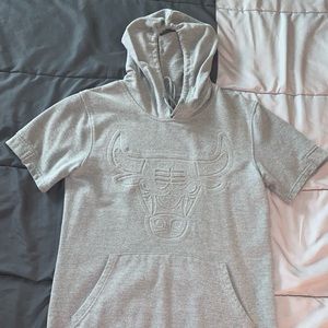 Chicago bulls Short sleeved hoodie